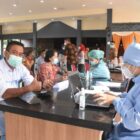 Dinkes Sintang Suntik Vaksin Perdana untuk Wabup, DPRD, Eselon II dan Camat