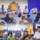 Bupati dan Wabup Bukber Dengan Petugas Kebersihan